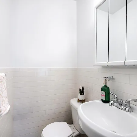 Luxurious 3 Beds 2 Baths By Park New York