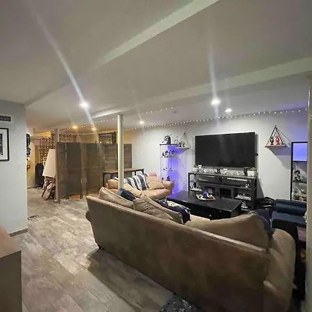 Artist Duplex