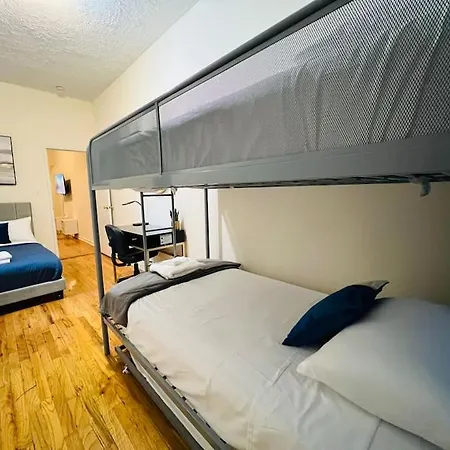 Apartment 5 Beds - Perfect For Families/groups New York