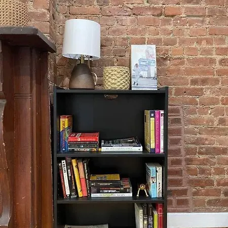 Beautiful 4-bedroom Unit In Bushwick New York
