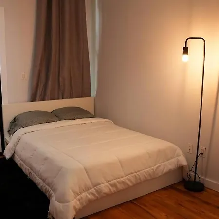 Central 5br Duplex W/ Patio For 14 Guests Apartment *