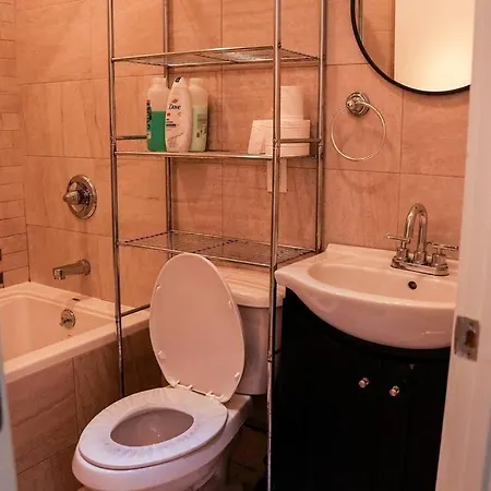 Central 5br Duplex W/ Patio For 14 Guests *