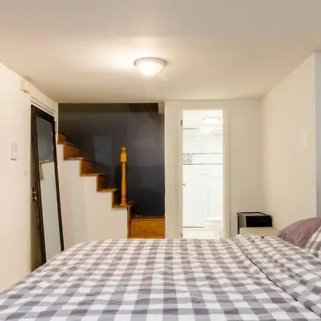 Apartment Beautiful Private & Close To Everything!