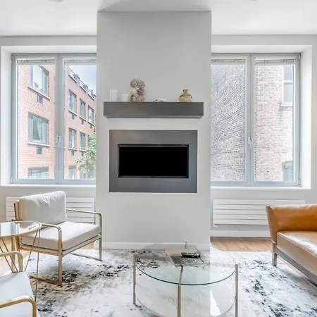 Penthouse Hell's Kitchen Apartment