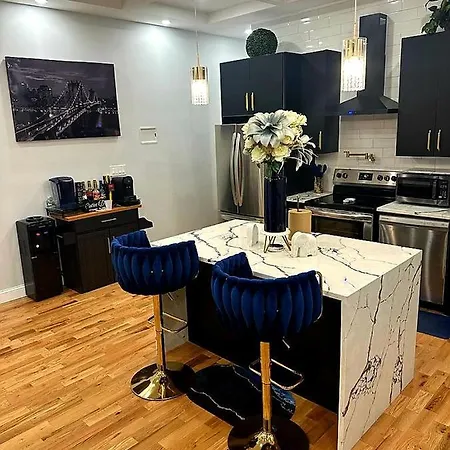 Latisha Luxury Place 4