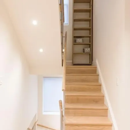 Privet House - Midwood/flatbush Recently Remodeled
