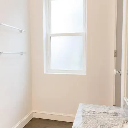 Privet House - Midwood/flatbush Recently Remodeled Holiday home