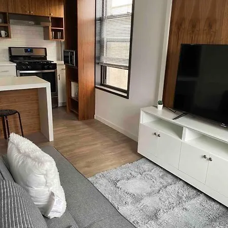 Apt Nolonger Av * New York