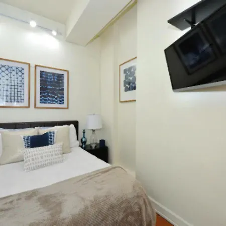Charming 3br In The Heart Of Manhattan New York