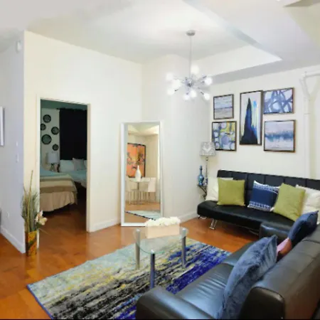 Charming 3br In The Heart Of Manhattan Apartment