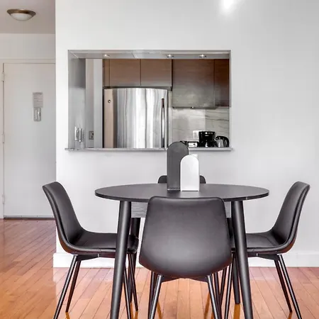 2br Nr Times Sq W Indoor Pool Gym Nyc-49
