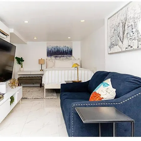 New! Luxury Queen In The Heart Of Brooklyn