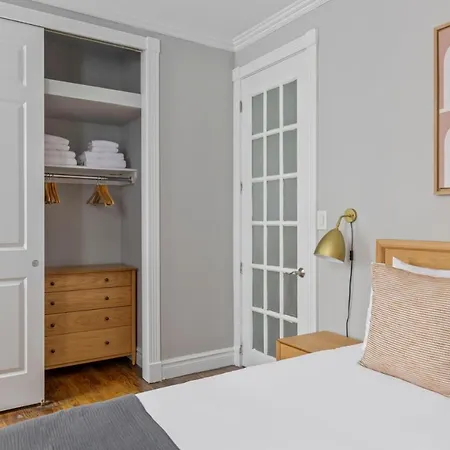 Gramercy Park 2br W Wd Balcony Nr 6 Train Nyc-947 Apartment *