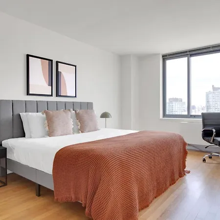 Lic 2br W Wd Elevator Doorman Nr E River Nyc-849 New York