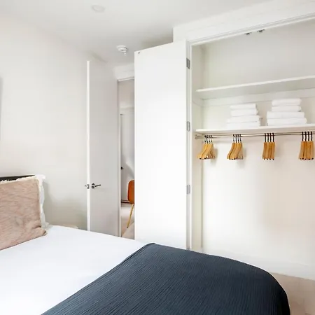 Apartment East Village 2br W Wd Nr Union Sq Nyc-937 *
