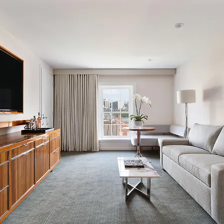 33 Hotel, City, Seaport 5*