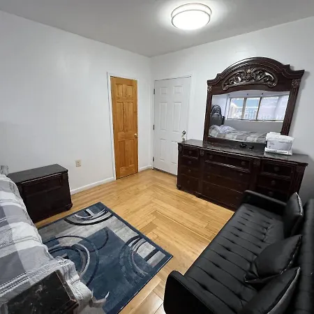 Lawn Homestay New York