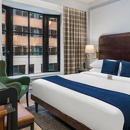 Merrion Row And Public House Hotel 4*
