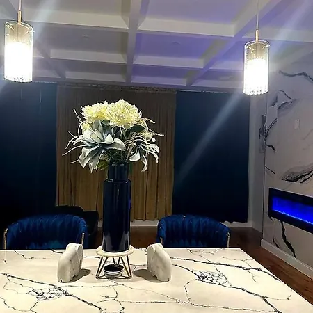 Latisha Luxury Place 4 *