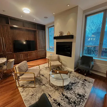 Penthouse Hell's Kitchen Apartment *