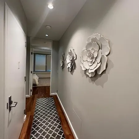 Penthouse Hell's Kitchen Apartment New York