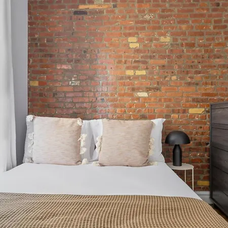 Gramercy Park 2br W Wd Balcony Nr 6 Train Nyc-947