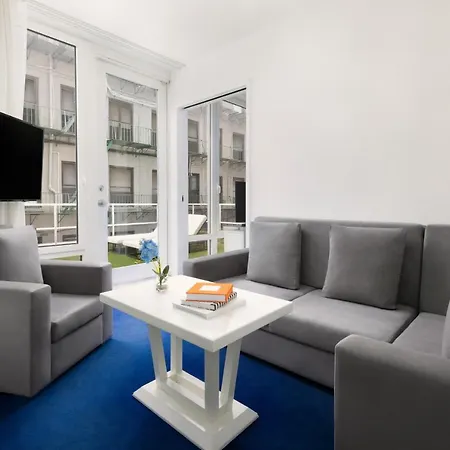 Nomo Soho 4*