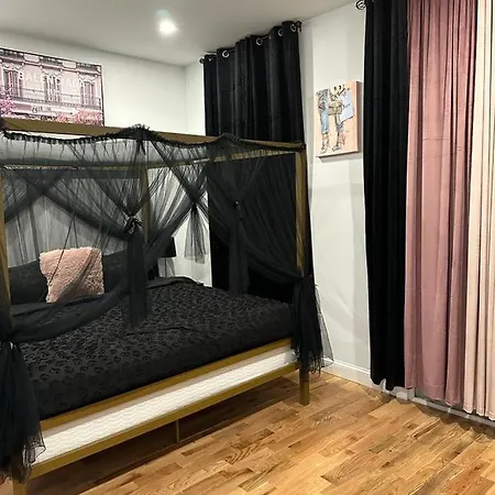 Latisha Luxury Place New York