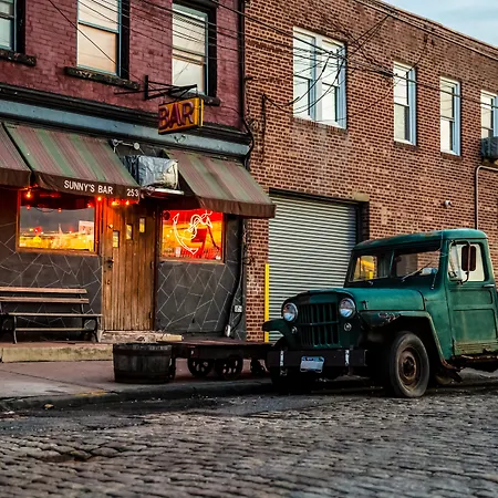 The Red Hook 3*
