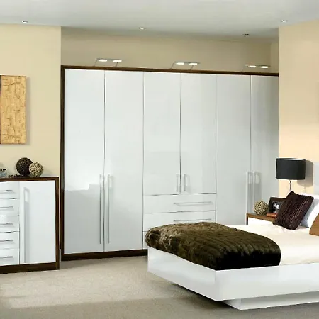 Center Apartment *