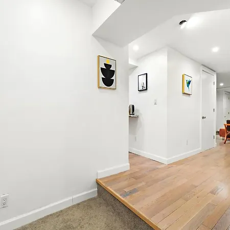 Luxurious 4 Bedroom Townhouse New York