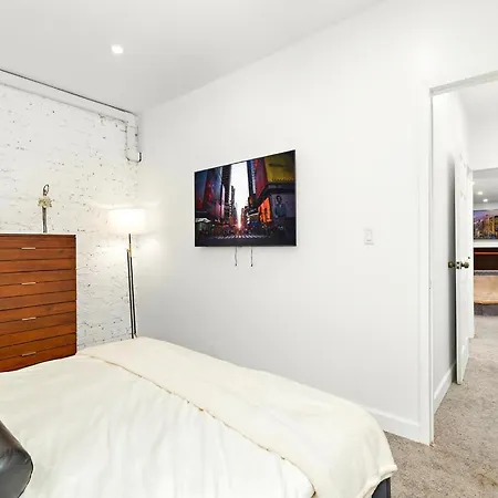 Luxurious 4 Bedroom Townhouse