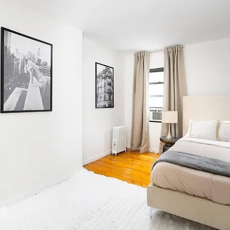 Beautiful 3 Bd/1 Ba In Nomad Nyc Apartment *