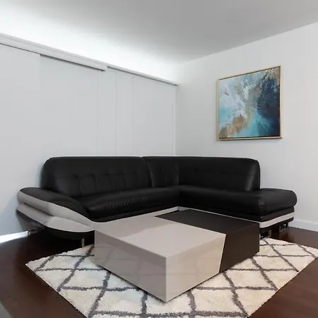 Superb 3 Bedroom Apt In Nyc Apartment