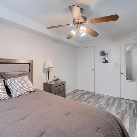 Apartment Wonderful Getaway In Canarsie Brooklyn With Parking *