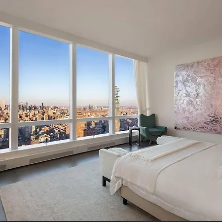 Apartment Stunning View Of Park