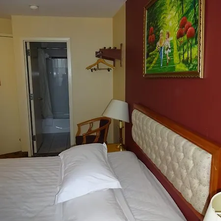 Flushing Hotel
