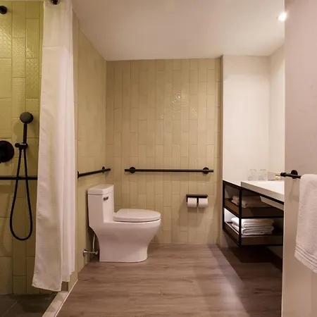 Renaissance Flushing At Tangram Hotel 4*