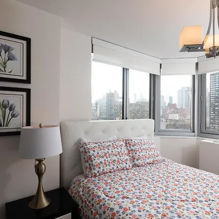 Apartment Superb 3 Bedroom Apt In Nyc New York