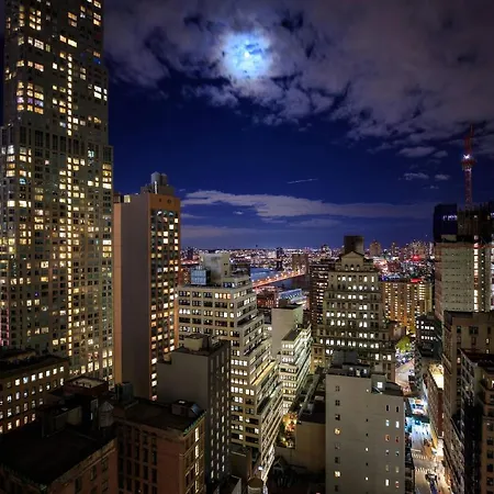 Moxy Nyc Downtown Hotel