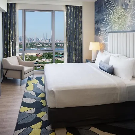 Indigo Flushing - Laguardia Hotel