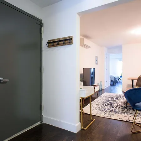 39-3-2br Newly Renovated 2br 1bath Hudson Yards Area *