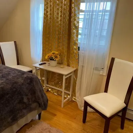 Apartment Private House 5 Minutes From Airport Jfk & Casino *