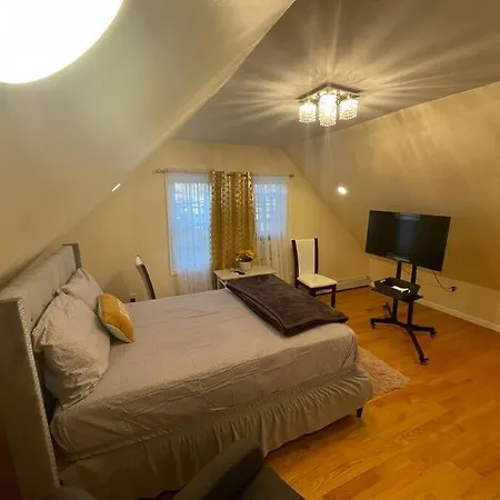 Private House 5 Minutes From Airport Jfk & Casino