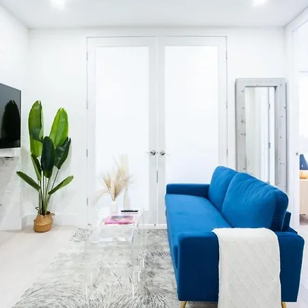 180-6 New 2 Bedrooms Wd Prime Village * New York