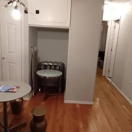 & Affordable Williamsburg Small Homestay New York