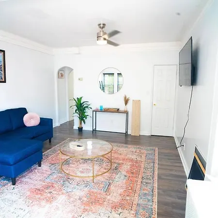 Beautiful 3-bedroom In Brooklyn With Parking Hotel *