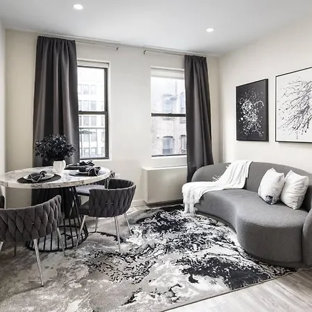 Modern Spacious In Chelsea Apartment New York