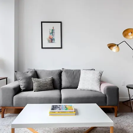 Apartment Midtown 1br W Doorman Gym Nr Theater District Nyc-595 New York