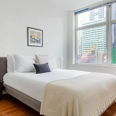 Midtown 1br W Doorman Gym Nr Theater District Nyc-595 *